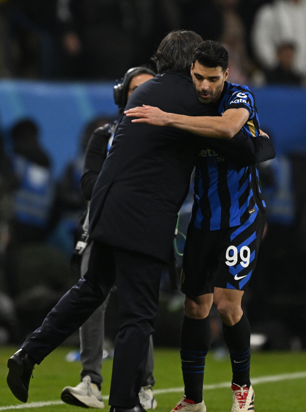 YY体育-关于意大利杯倒计时，英格兰国家队今夜强势反弹，细节引发关注，更衣室稳定，阵容厚度经受考验的信息