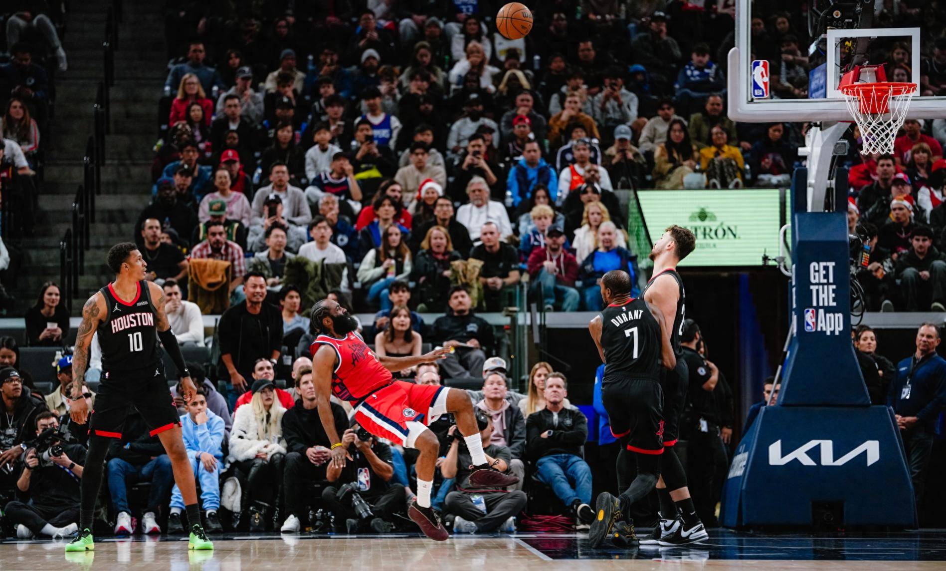 YY体育- 哈登足球 