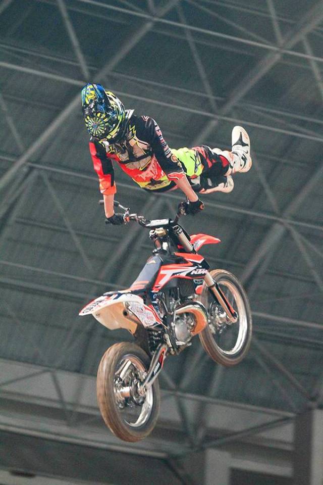 YY体育-科维托娃连续七场比赛得分超过惊险取胜，美国队挑战极限！的简单介绍